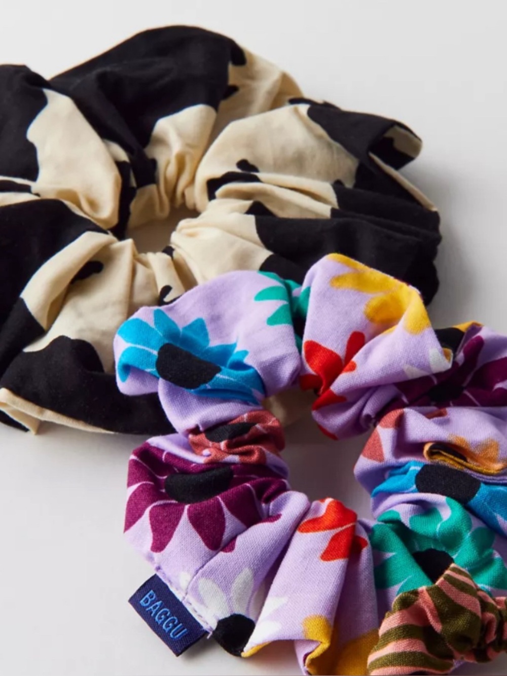 BAGGU DEADSTOCK FLOWER HAIR SCRUNCHIE BUNDLE SET OF 2 NEW